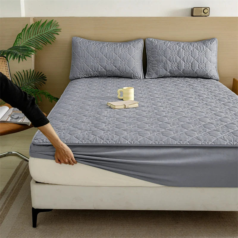 Mattress Protector - Premium Waterproof Bedcover